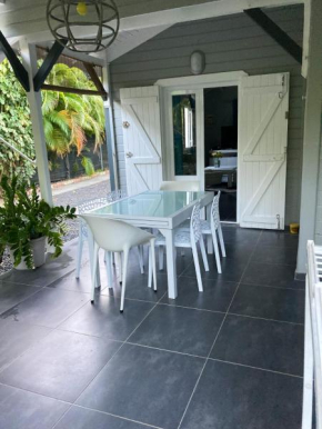 Charmante maison avec jacuzzi à Saint-François